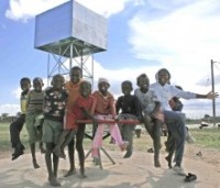iPlayPump  water tank and happy, healthy kids